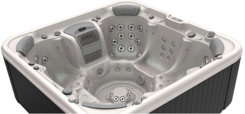 Wellis Libra model, 7 bucket seat hot tub